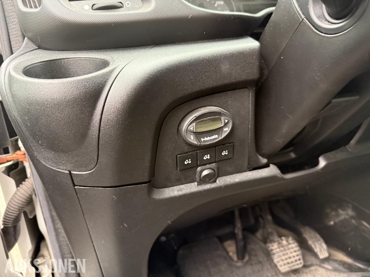 2016 Iveco Daily skapbil automat 7,2T Zepro lift Webasto